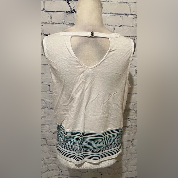 Falls Creek Tank Top Size Large - Picture 4 of 6